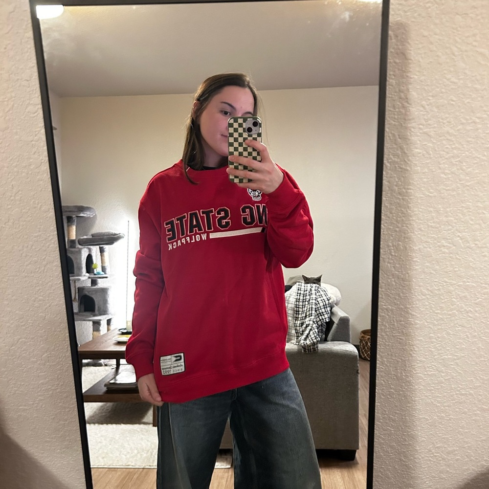 Colosseum Men's NC State Wolfpack Red Charlie Crew Pullover Sweatshirt